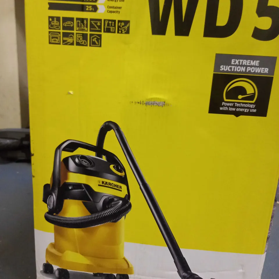 KARCHER WD5 VACUUM CLEANER