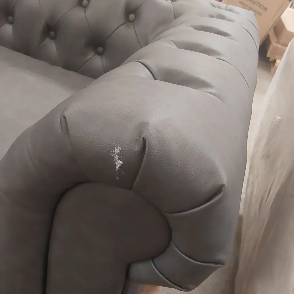 QUALITY DESIGNER 2-SEATER FAUX LEATHER UPHOLSTERED CHESTERFIELD SOFA