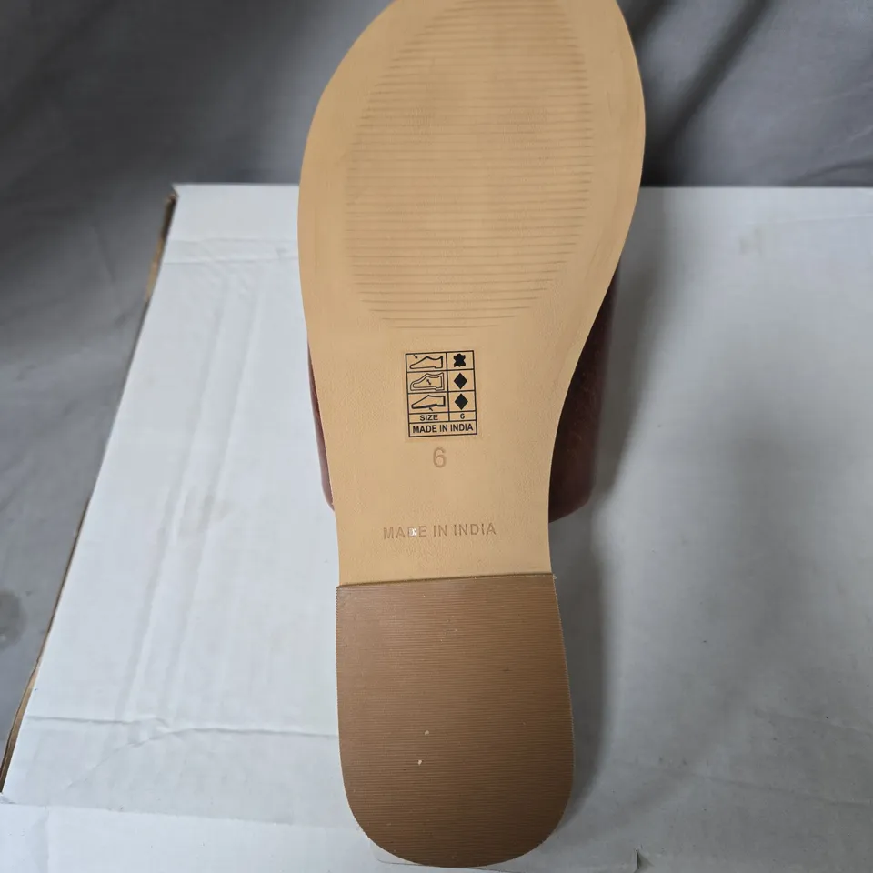 APRICOT LEATHER SLIDE SANDALS – BROWN, SIZE 6, MADE IN INDIA