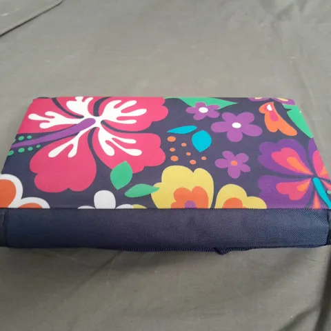 ODDBALLS PICNIC BLANKET 