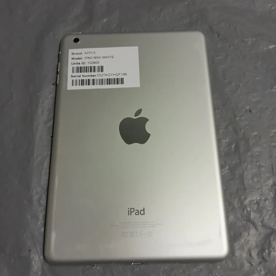 UNBOXED APPLE IPAD MINI IN WHITE - A1432