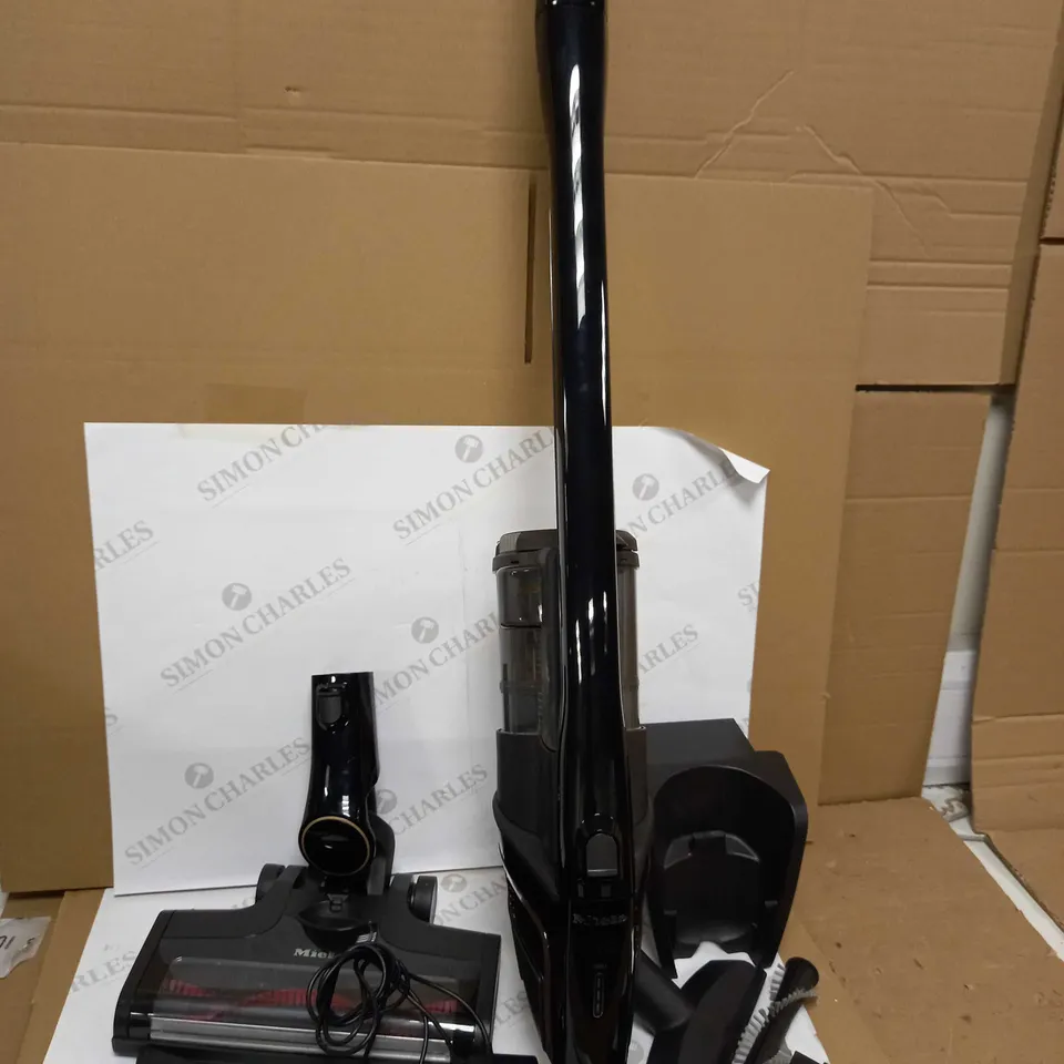 MIELE TRIFLEX HX2 PET VACUUM CLEANER 