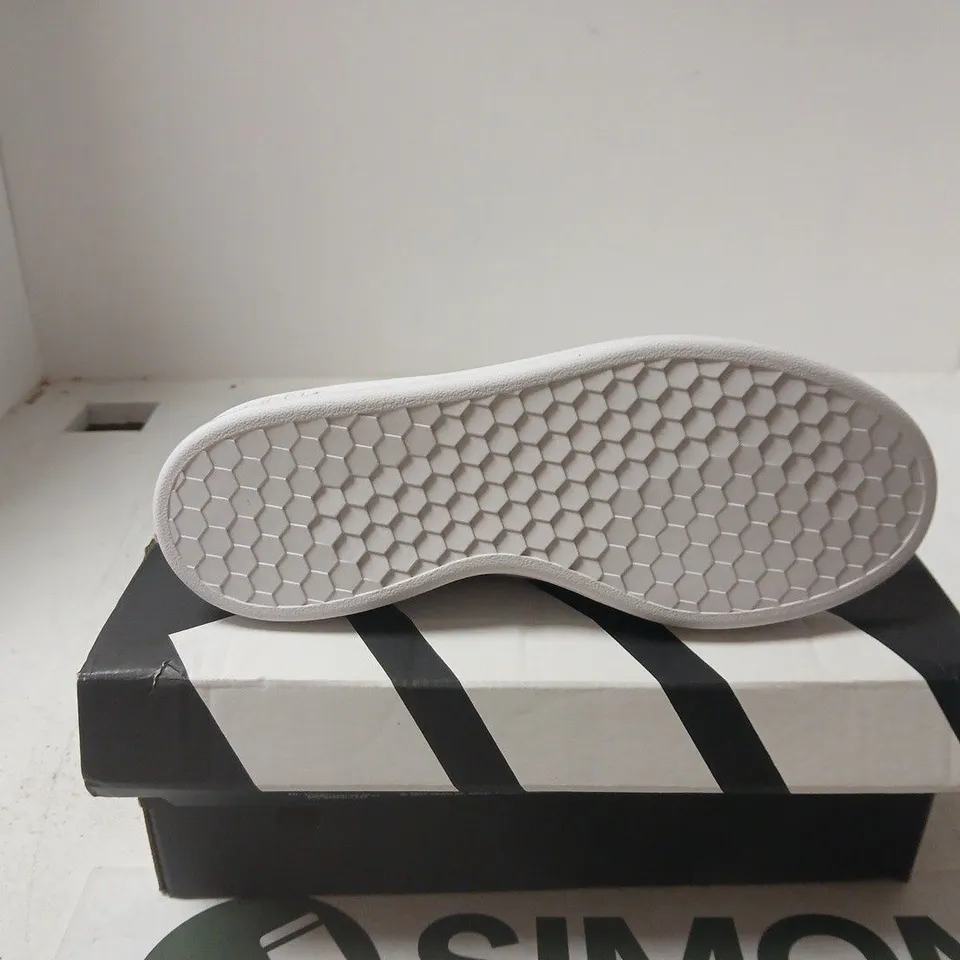 ADIDAS URBAN COURT WHITE UK 6 WOMENS