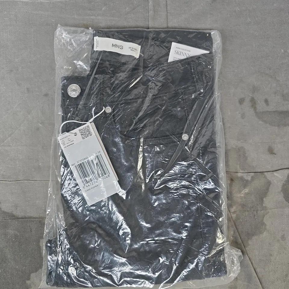 MANGO LOW WAIST SKINNY JEANS IN BLACK SIZE EU 34
