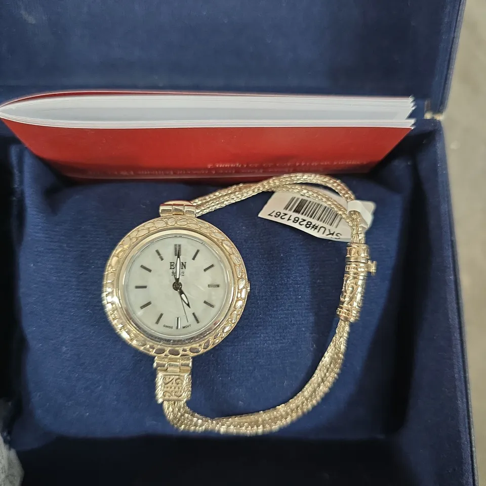 GOLD-TONE WOMEN'S WRISTWATCH WITH MESH BRACELET – BOXED 