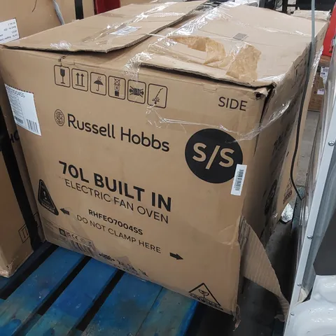 BOXED RUSSELL HOBBS RHFEO7004SS BUILT IN SINGLE ELECTRIC OVEN