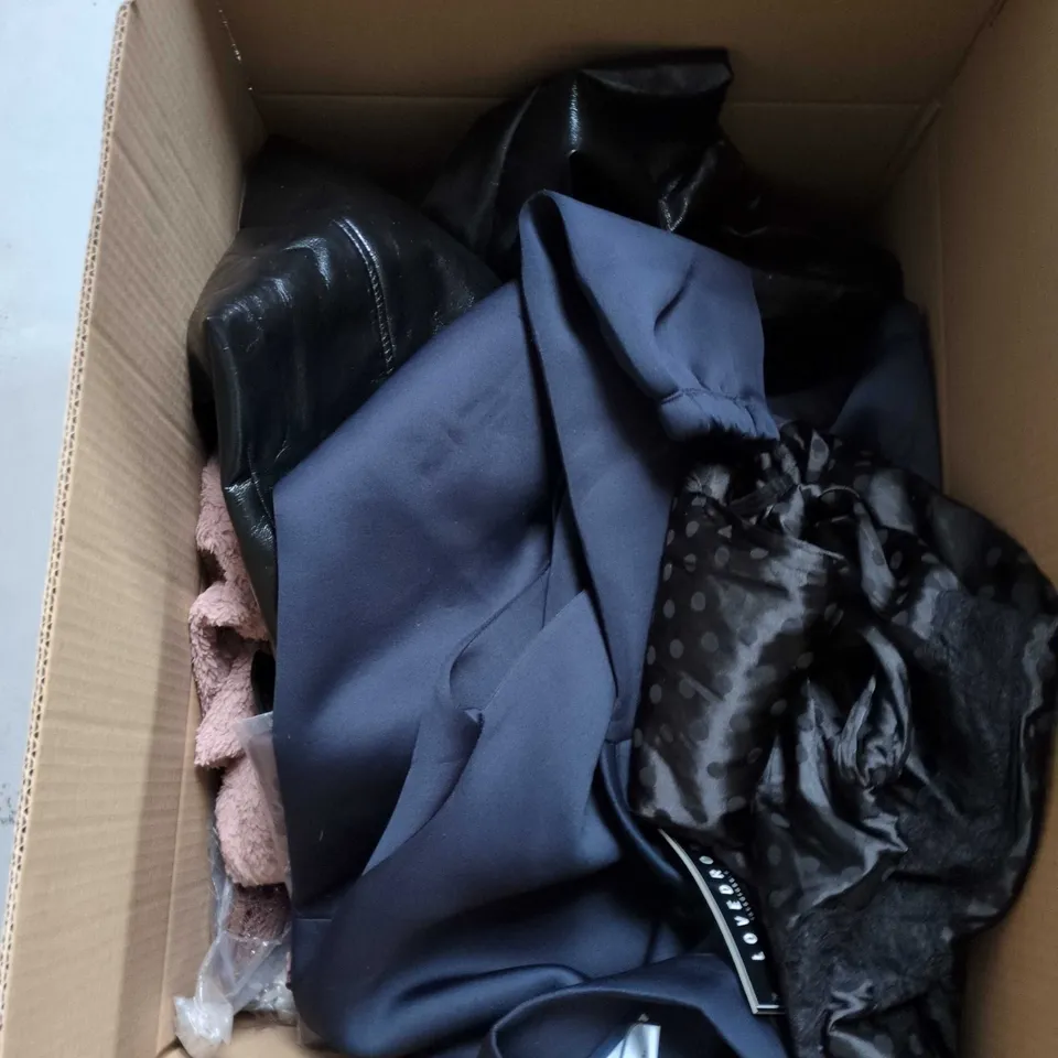 BOX OF APPROXIMATELY 20 ASSORTED CLOTHIUNG ITEMS TO INCLUDE: GLOVES AND YELLOW COAT WITH FRILLS