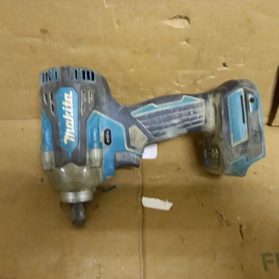 MAKITA DTW300Z CORDLESS IMPACT WRENCH