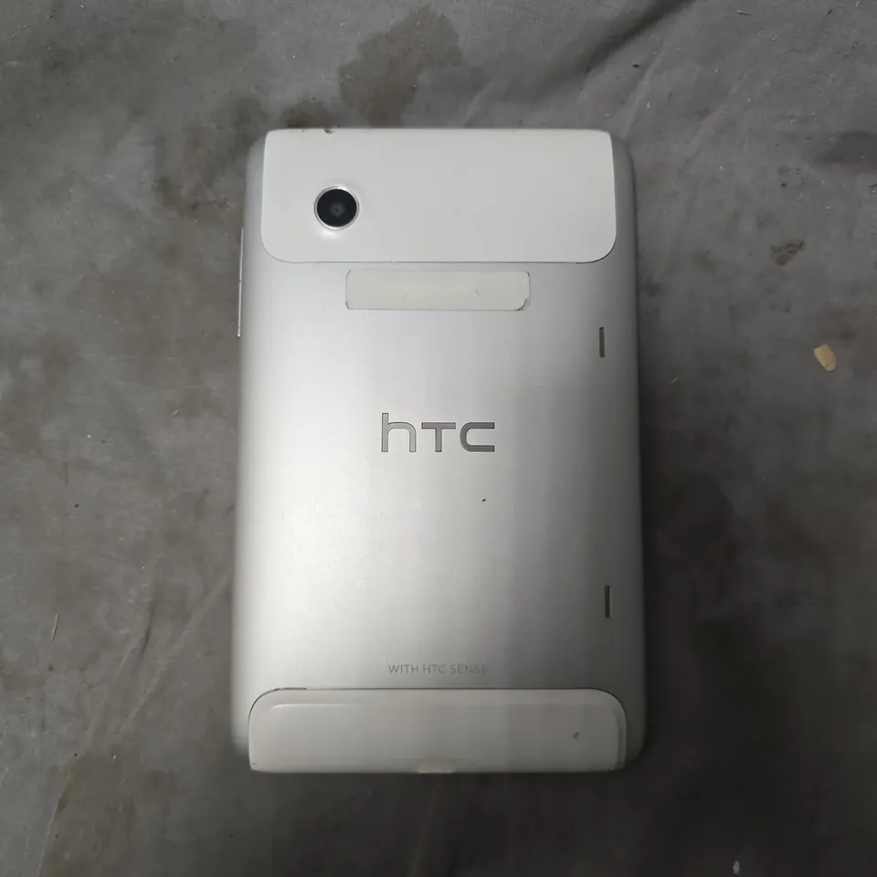 HTC FLYER TABLET IN SILVER/WHITE