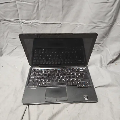 DELL LATITUDE E7240 LAPTOP – BLACK WITH INTEL CORE I5
