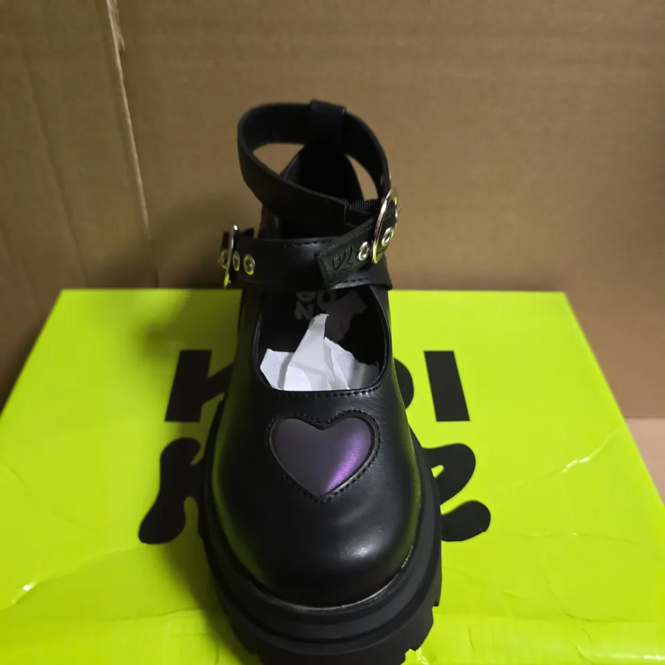 BOXED PAIR OF KOI LOVEBUG MEADOW KIDZ MARY JANE SHOES – BLACK, UK SIZE 11K