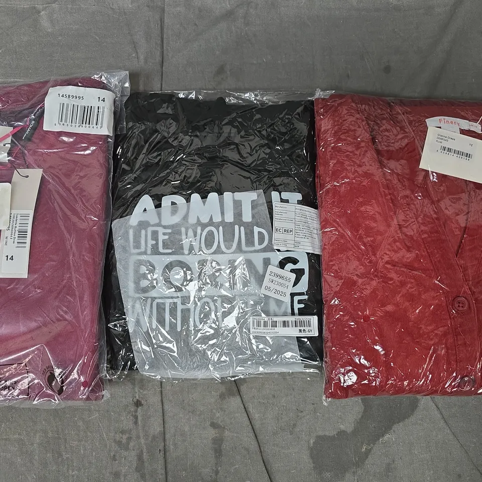 APPROXIMATELY 20 ASSORTED CLOTHING AND FASHION PRODUCTS IN VARIOUS STYLES AND SIZES - COLLECTION ONLY