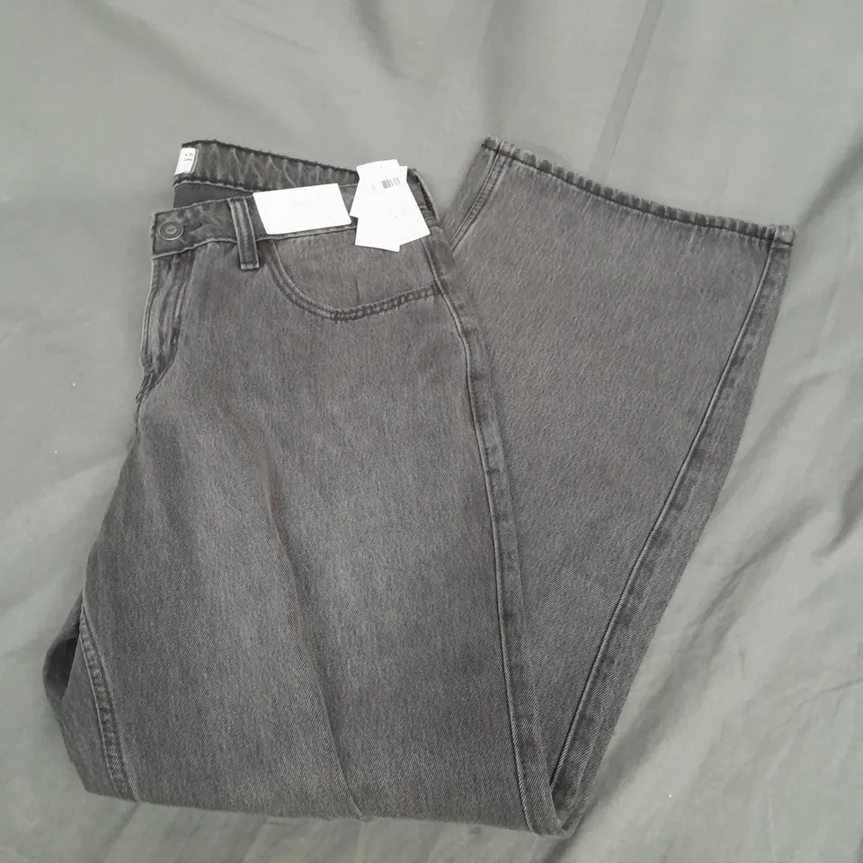 HOLLISTER BAGGY LOW-RISE RELAXED JEANS IN GREY WASH SIZE 10L