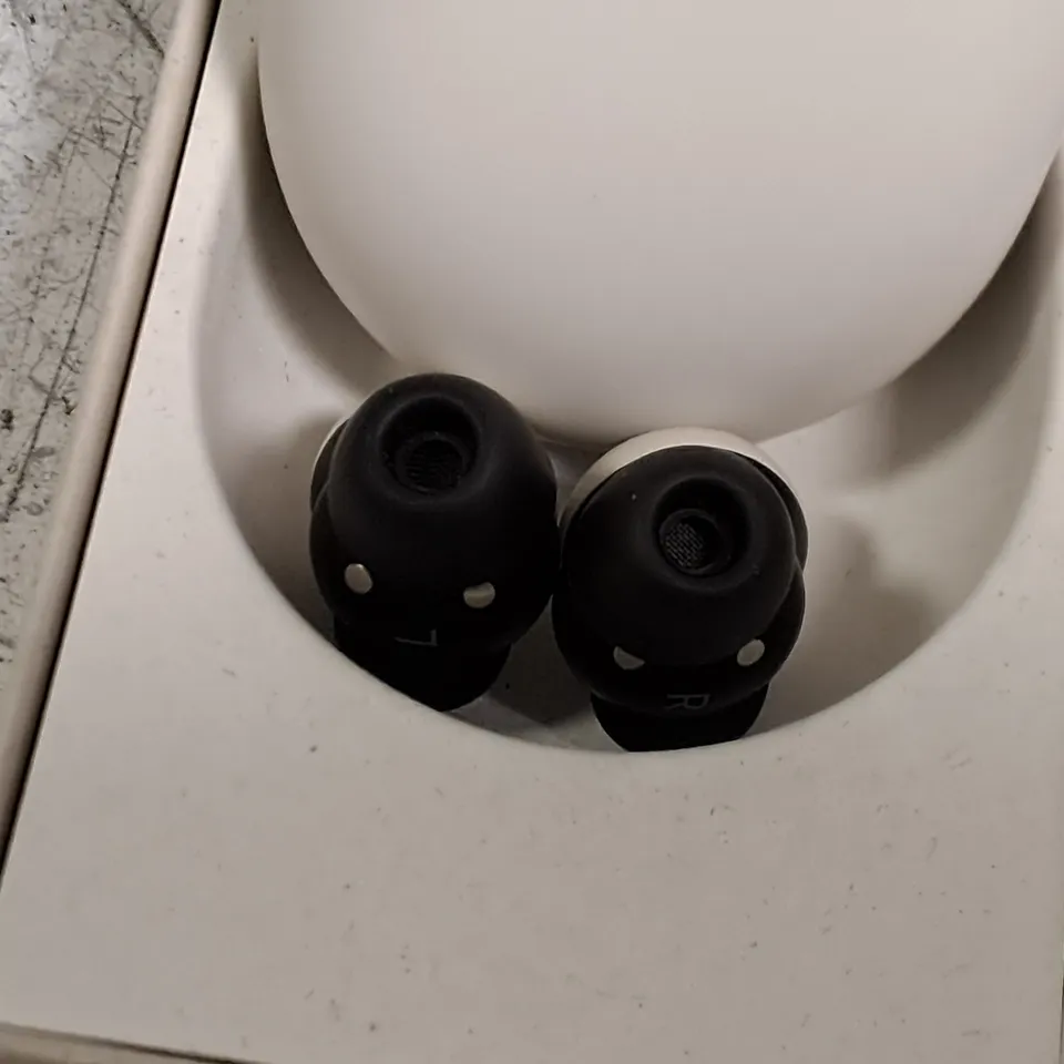BOXED GOOGLE PIXEL BUDS PRO 2 