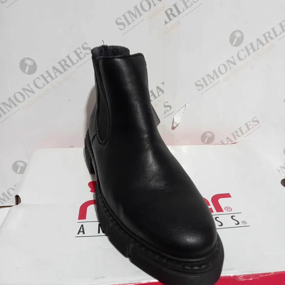 BOXED PAIR OF RIEKER CHUNKY ANKLE BOOTS IN BLACK UK SIZE 6.5