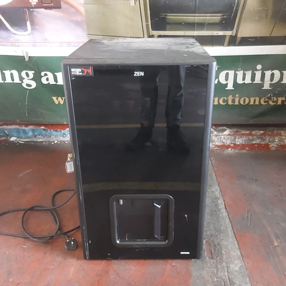 AZKOYEN ZEN 5 COMMERCIAL COFFEE VENDING MACHINE