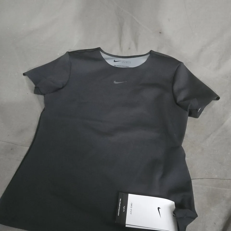 NIKE DRI-FIT T-SHIRT – BLACK - SIZE M