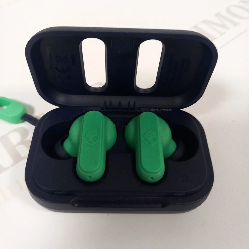 SKULLCANDY MINI AND MIGHTY DINGE TRUE WIRELESS EARBUDS