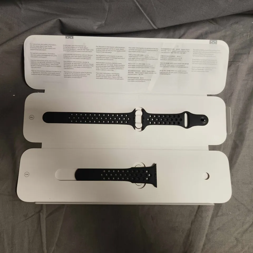 BOXED APPLE WATCH STRAP - NIKE SPORT BAND IN BLACK - 41MM