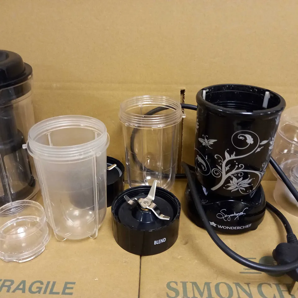 WONDERCHEF FOOD BLENDER WITH ATTACHMENTS