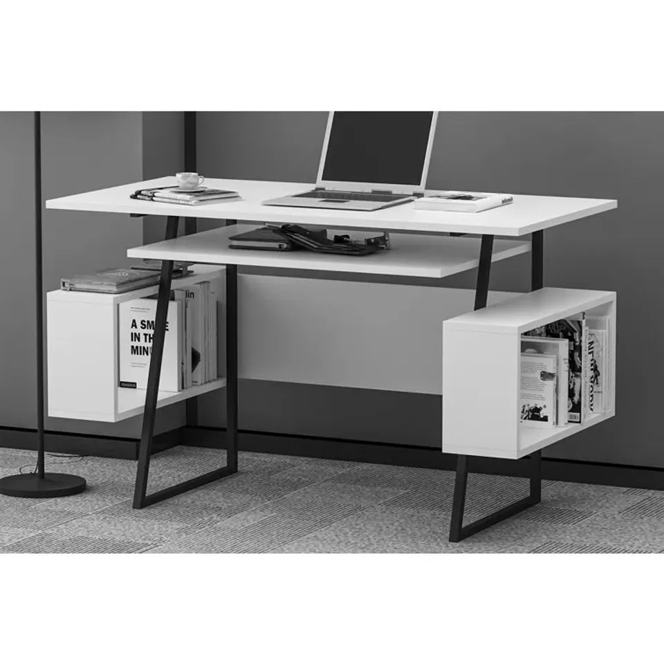 BOXED DRAGUSIN COMPUTER DESK (1 BOX)