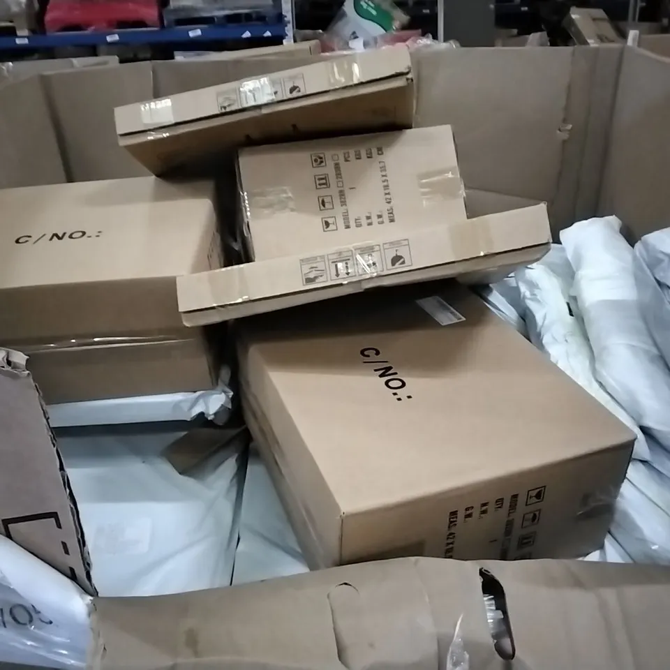 PALLET OF ASSORTED PRODUCTS INCLUDING MULTIFUNCTIONAL LAPTOP DESKS, OVAL TOILET SEATS, BLACK PROTECTIVE CASES, HEAT SHRINK TUBING