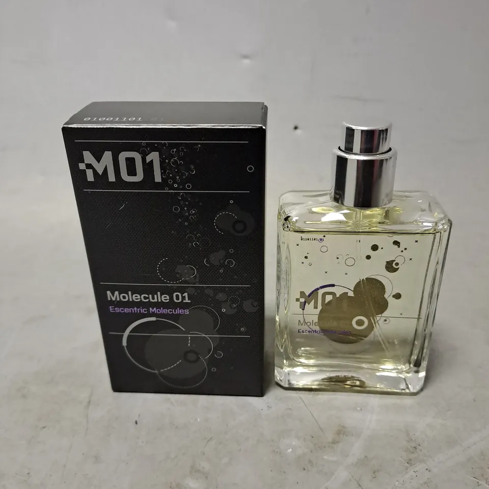 BOXED ESCENTRIC MOLECULES M01 MOLECULE 01 EAU DE TOILETTE 30ML