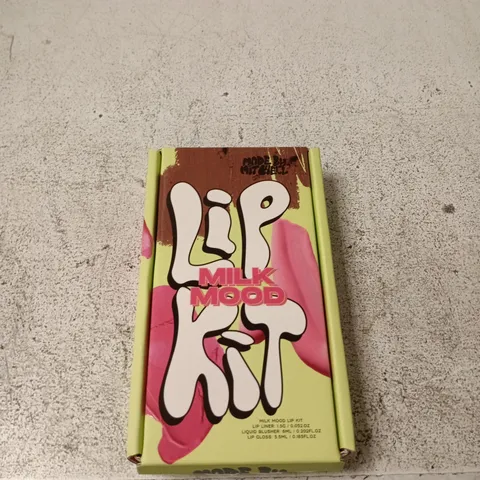 MADE BY MITCHELL LIP KIT β MILK MOOD LIP LINER & LIP GLOSS SET (BOXED)