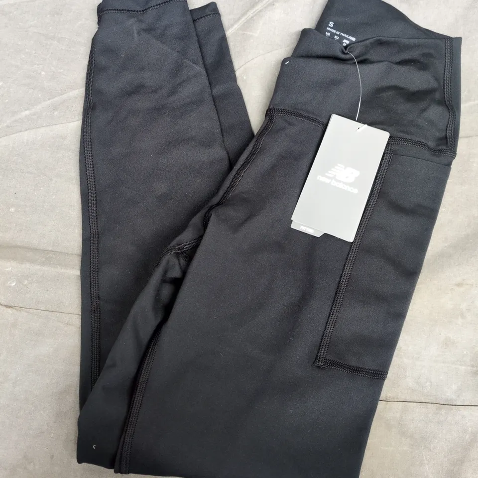 NEW BALANCE HARMONY LEGGINGS IN BLACK - SMALL