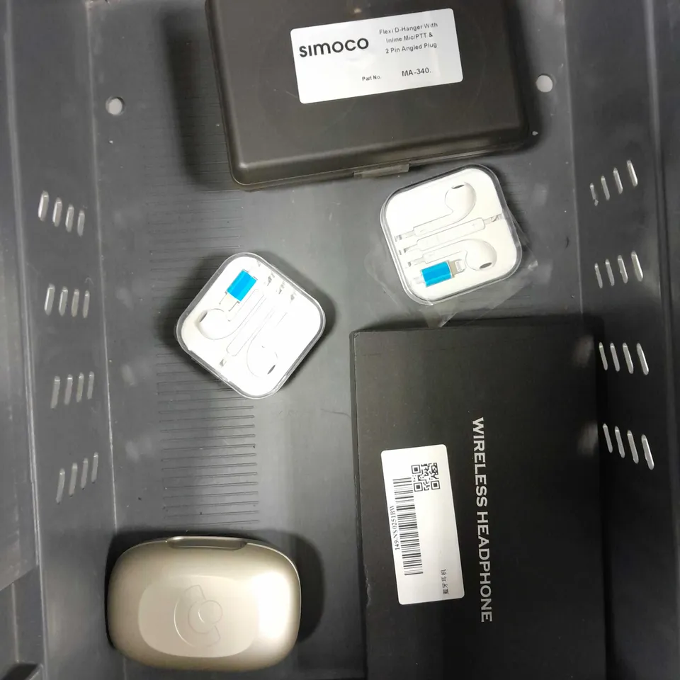 APPROXIMATELY 10 ASSORTED HEADPHONE PRODUCTS TO INCLUDE BEATS WIRELESS EARPHONES, AIRPODS CASE, JBL HEADPHONES ETC