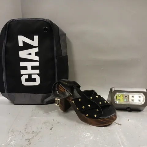 BOX OF APPROXIMATELY 5 ASSORTED ITEMS TO INCLUDE - GHAZ BOOK BAG , WOOD HEEL SANDAL SIZE 5 , SOLAR LED LIGHT ETC