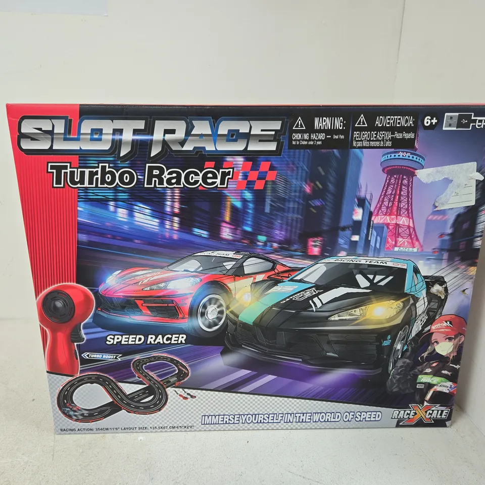 SLOT RACE TURBO RACER RACING SET – BOXED