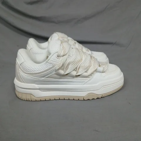 BERSHKA STARFIT WHITE TRAINERS - UK 3