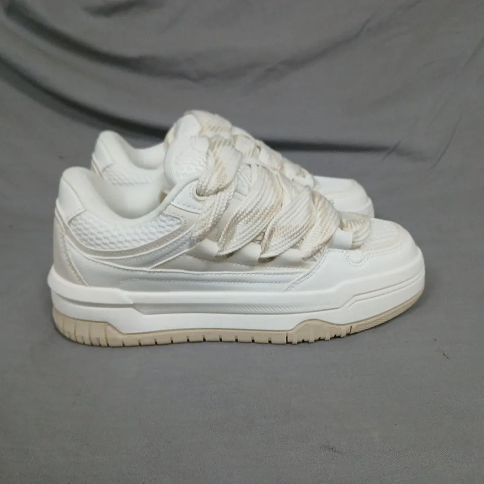 BERSHKA STARFIT WHITE TRAINERS - UK 3