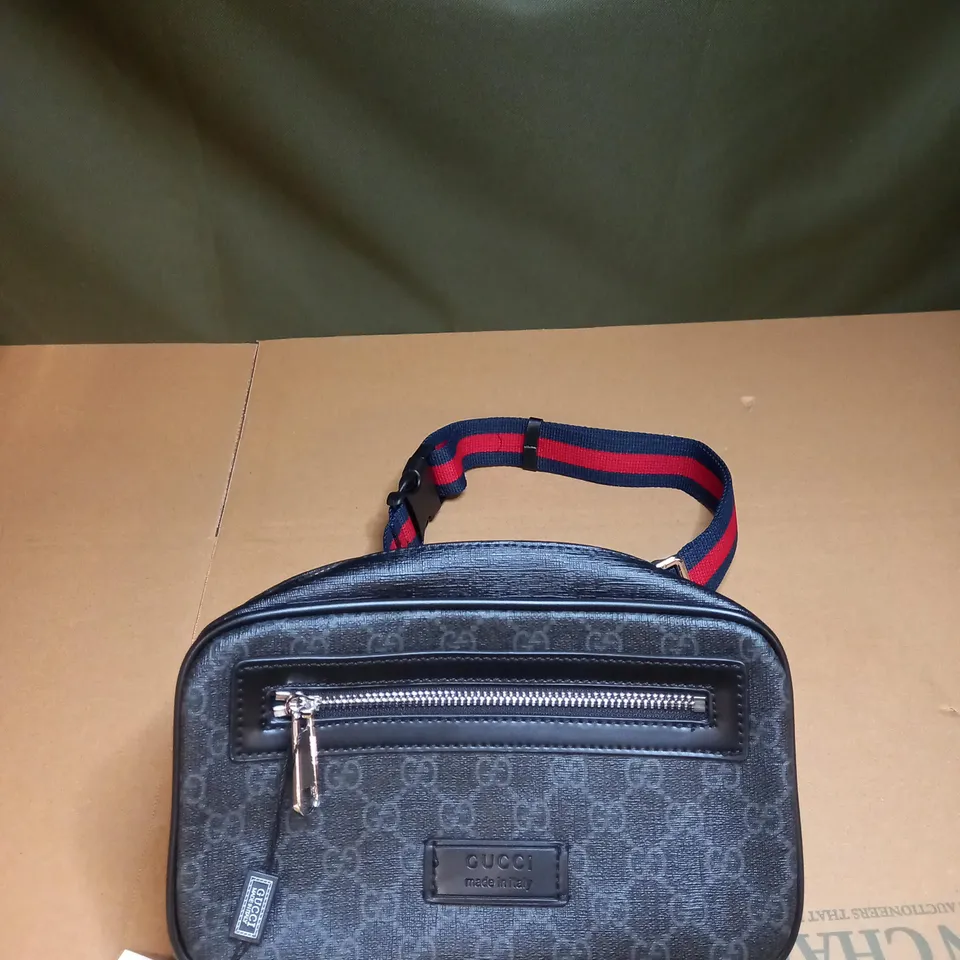 GUCCI SOFT SUPREME BELT BAG