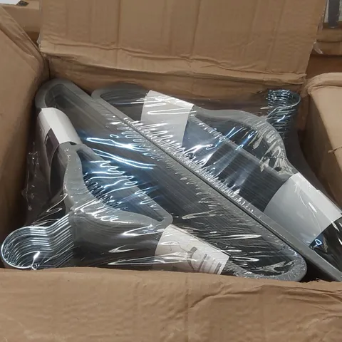 BOX OF APPROXIMATELY 6x 30PCS KEPLIN VELVET CLOTHES HANGERS