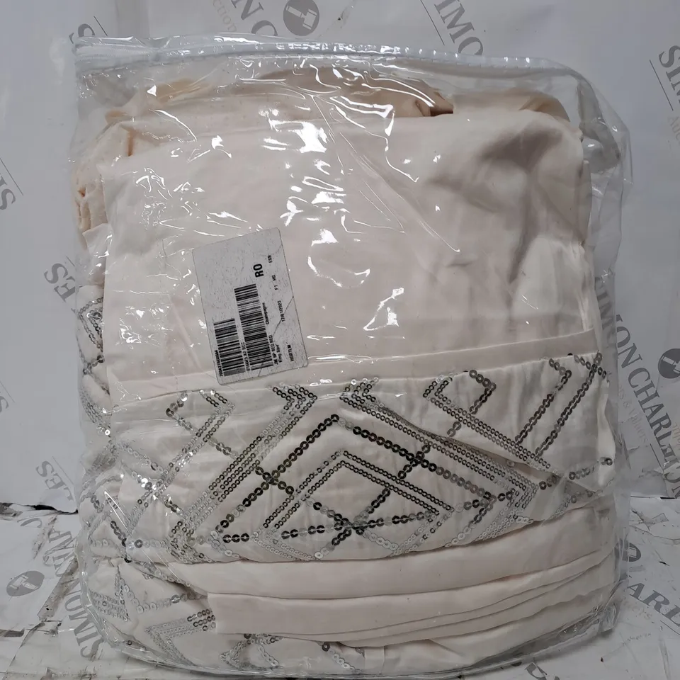 JULIEN MACDONALD SEQUIN BEDDING SET CHAMPAGNE KING  