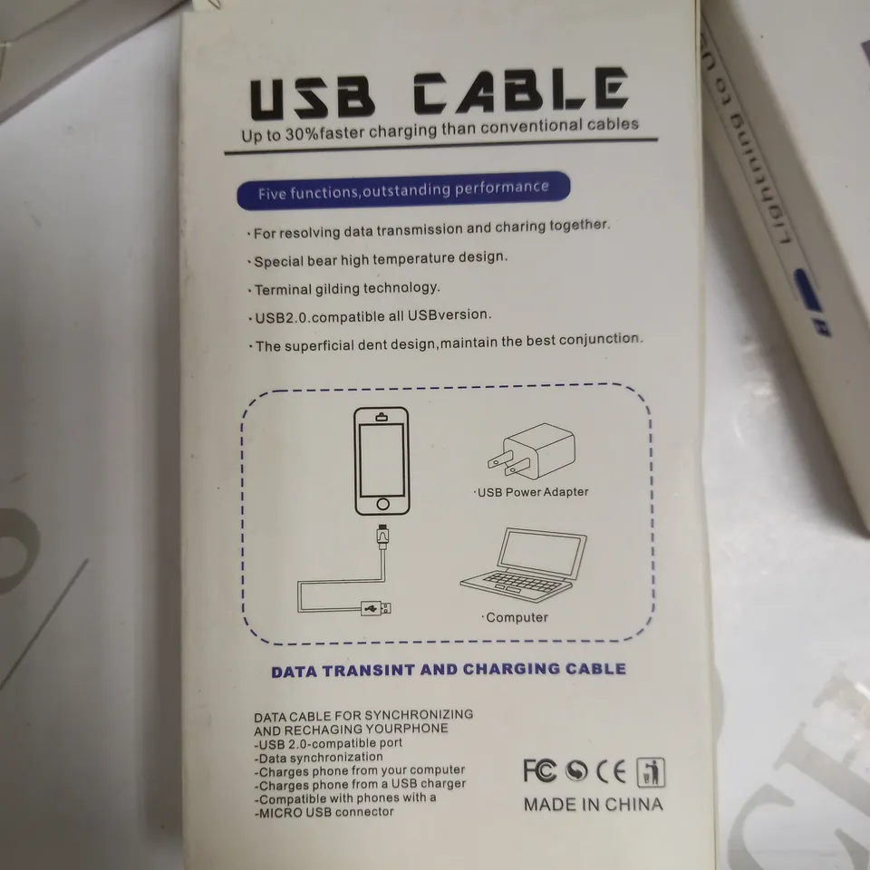 LOT OF APPROX 6 TO INCLUDE USB DATA CABLE AND MOBILE GAME HANDLE