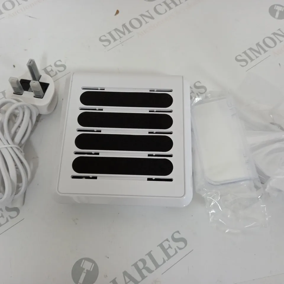 BELL & HOWELL MULTI-DEVICE USB POWER STATION
