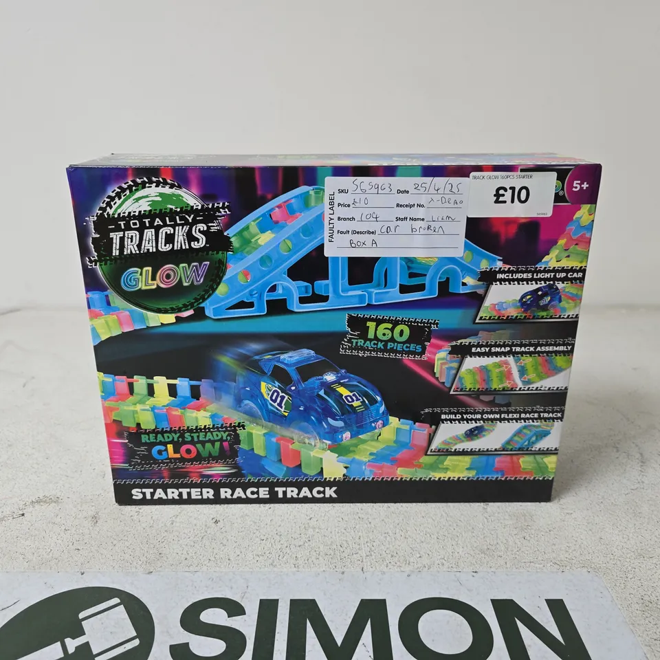 TOTALLY TRACKS GLOW STARTER RACE TRACK – 160 PIECES, LIGHT-UP CAR, BOXED