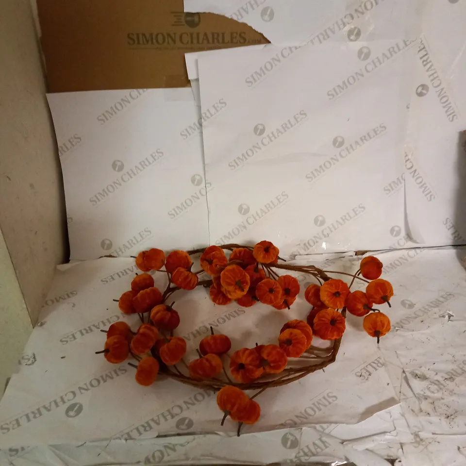 VELVET ORANGE PUMPKIN GARLAND