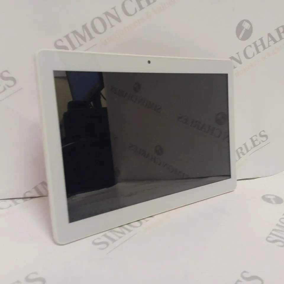 BOXED UNBRANDED ANDROID TABLET IN PINK 