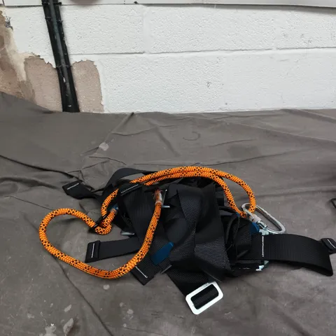 SPANSET WORK RESTRAINT LANYARD WITH CARRY BAG 
