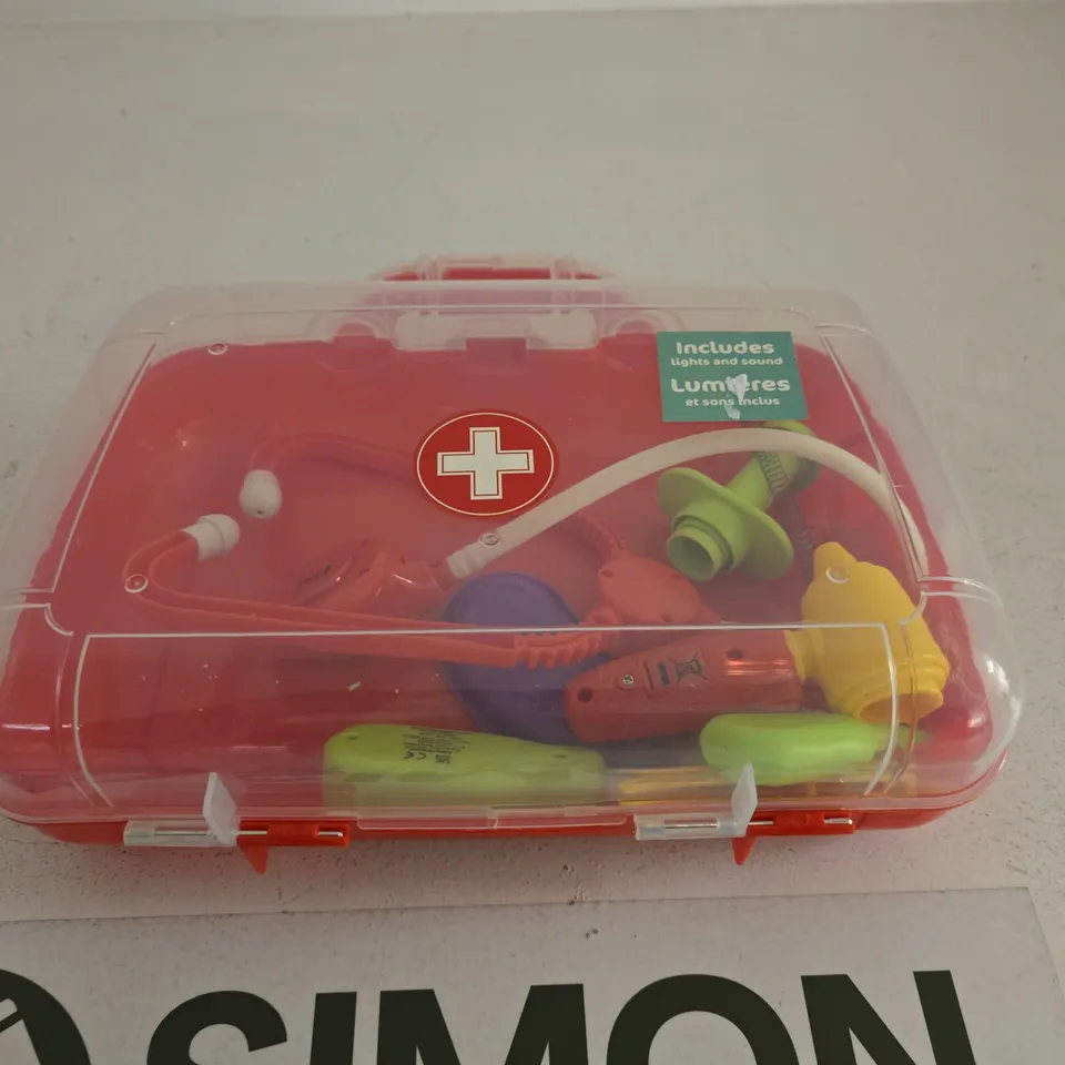 TOY MEDICAL KIT PLAYSET WITH LIGHTS & SOUNDS – RED CASE