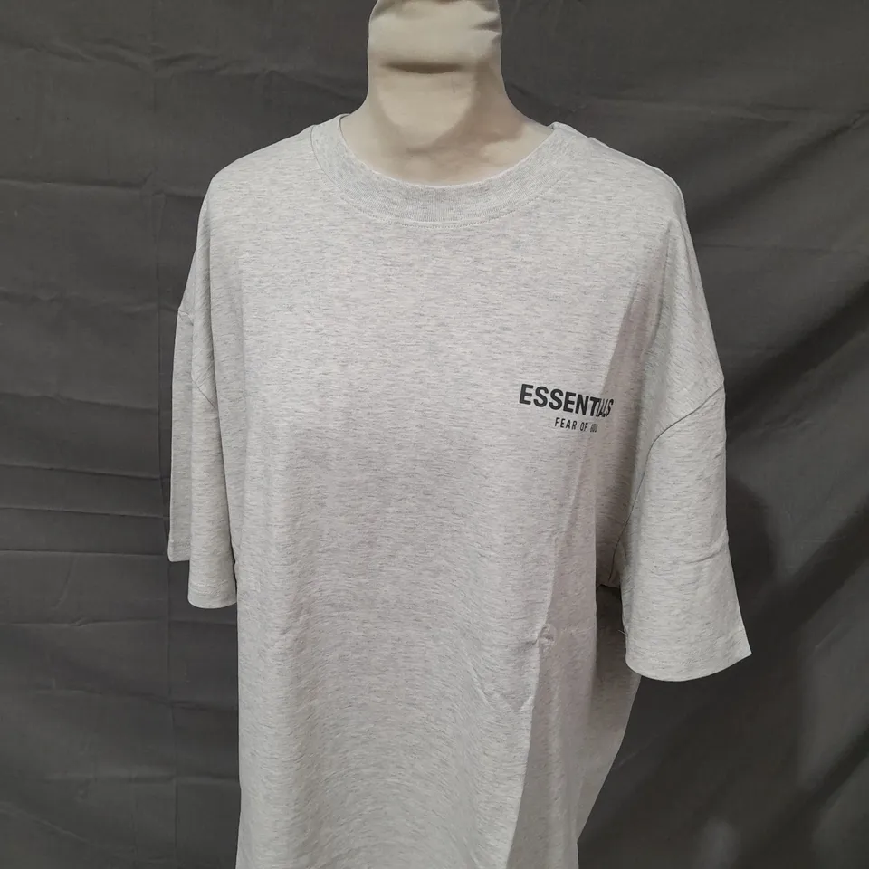 ESSENTAILS FEAR OF GOD LIGHT GREY T-SHIRT - MEDIUM