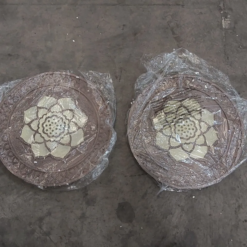 BOXED SET OF 2 FLUORESCENCE STEPPING STONES - LOTUS (1 BOX)