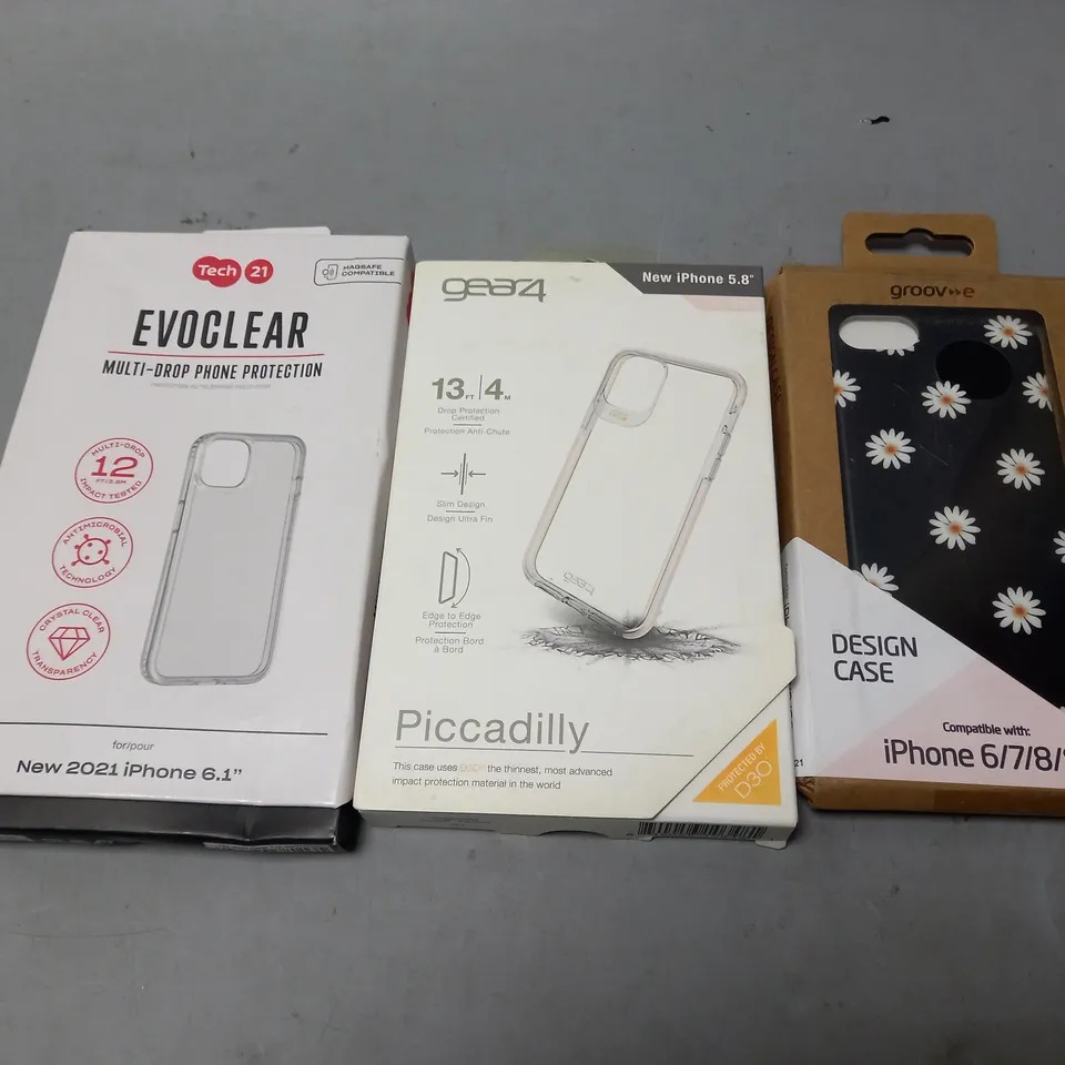 APPROXIMATELY 30 PHONE CASES IN VARIOUS MODELS, STYLES AND COLOURS