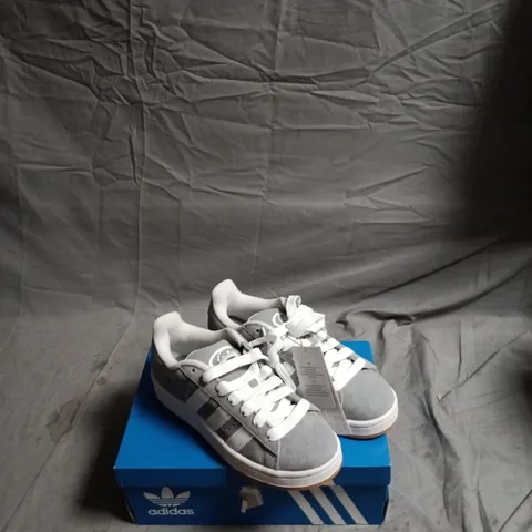 ADIDAS CAMPUS SNEAKERS – GREY/WHITE, UK 4