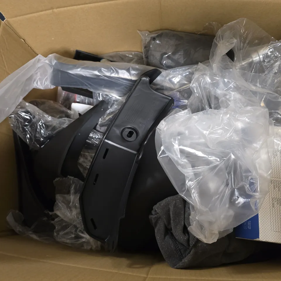 BOX OF APPROXIMATELY 14 ASSORTED ITEMS TO INCLUDE - BIKE SEAT , LED SIDE REPEATERS , QUAD LOCK MIRROR STEM MOUNT ETC