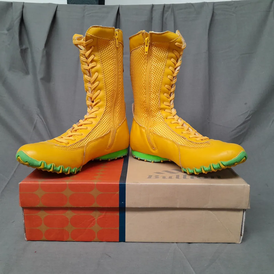 BOXED PAIR OF BULLION SIDE-ZIP LACE UP BOOTS IN YELLOW/GREEN EU SIZE 37